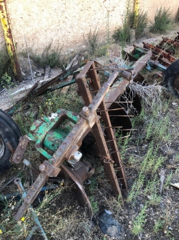 MAQUINARIA AGRÍCOLA